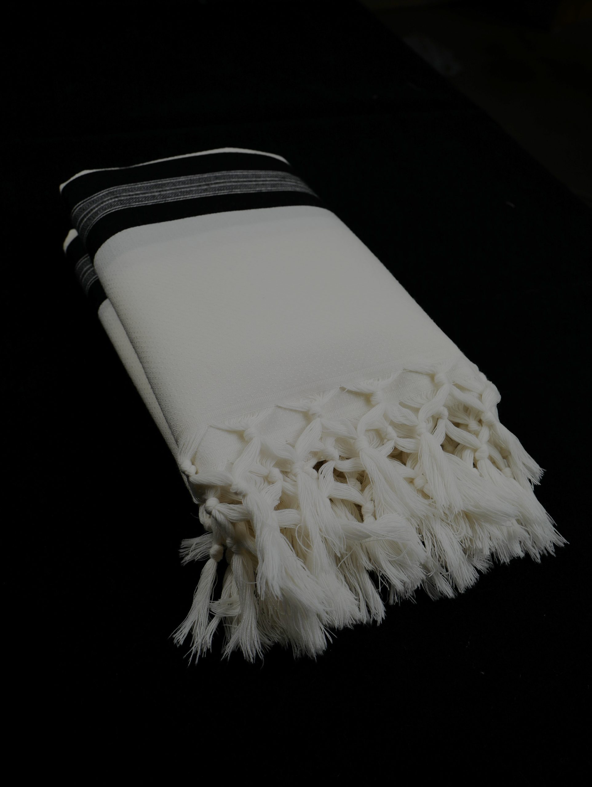 PTB02 Black-striped designed 100% wool tallit without Tzitzit strings Style: PTB - Image 3
