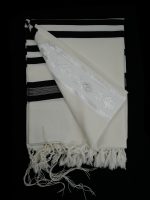 Black-striped designed 100% wool tallit with Machine-spun Tzitzit strings Tied Style: PTBT - Image 3