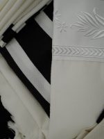 Black-striped designed 100% wool tallit without Tzitzit strings Style: PTB - Image 7